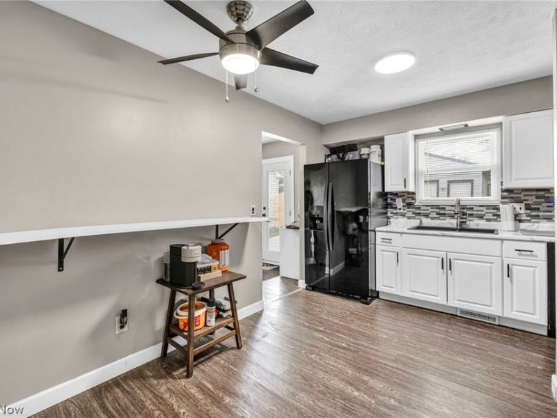 871 Marcie Drive, Cleveland, OH 44109 Photo 15