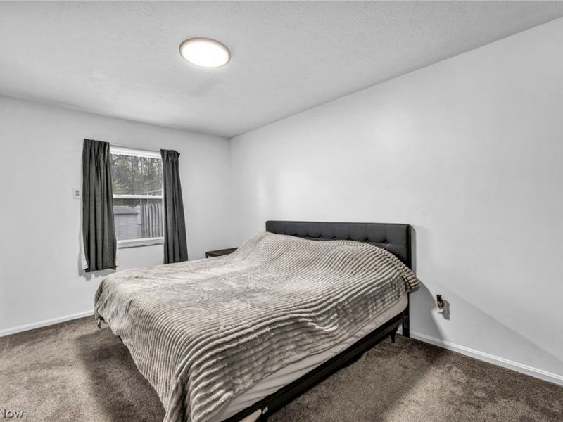 871 Marcie Drive, Cleveland, OH 44109 Photo 17