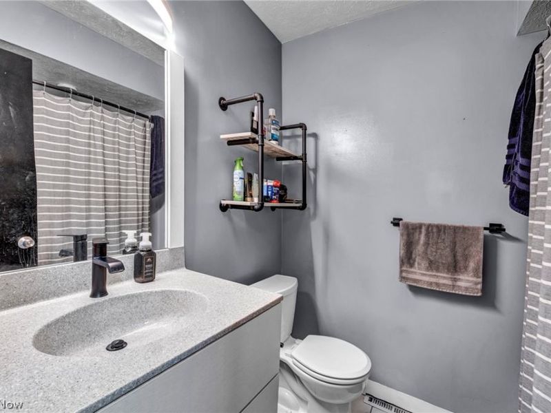 871 Marcie Drive, Cleveland, OH 44109 Photo 24