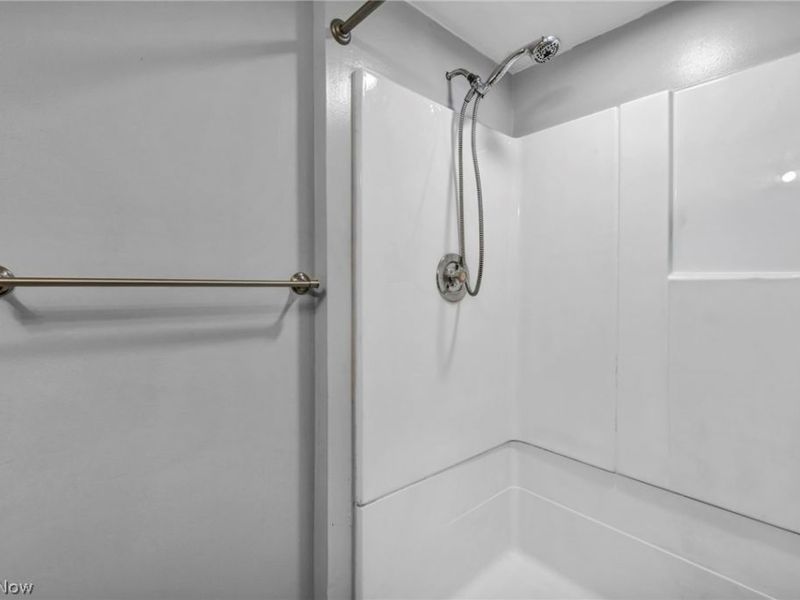 871 Marcie Drive, Cleveland, OH 44109 Photo 29