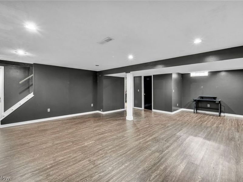 871 Marcie Drive, Cleveland, OH 44109 Photo 32