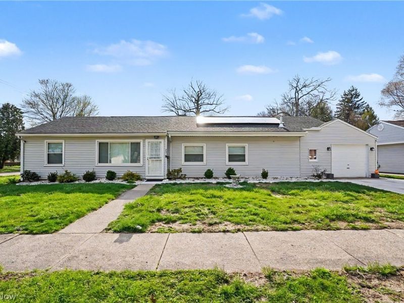 341 Stanford Street, Akron, OH 44314 Photo 1