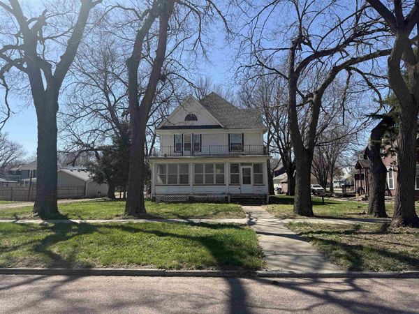 22 N Yale St., Vermillion, SD 57069