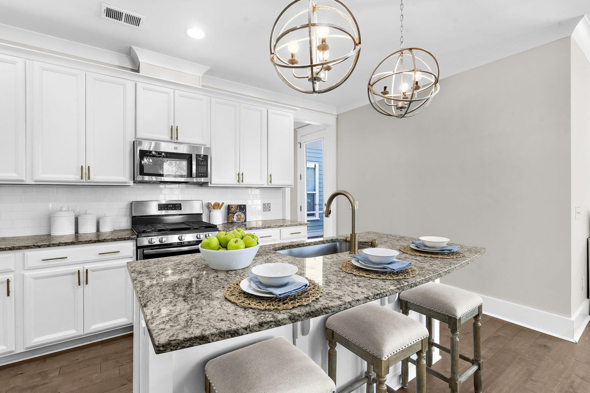 232 Summers Drive Photo 14