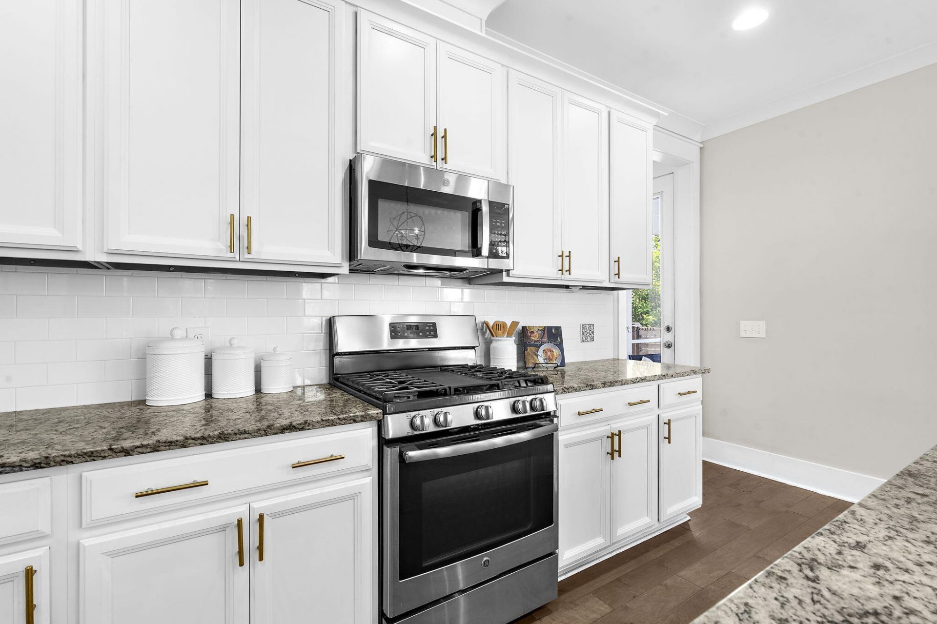 232 Summers Drive Photo 18