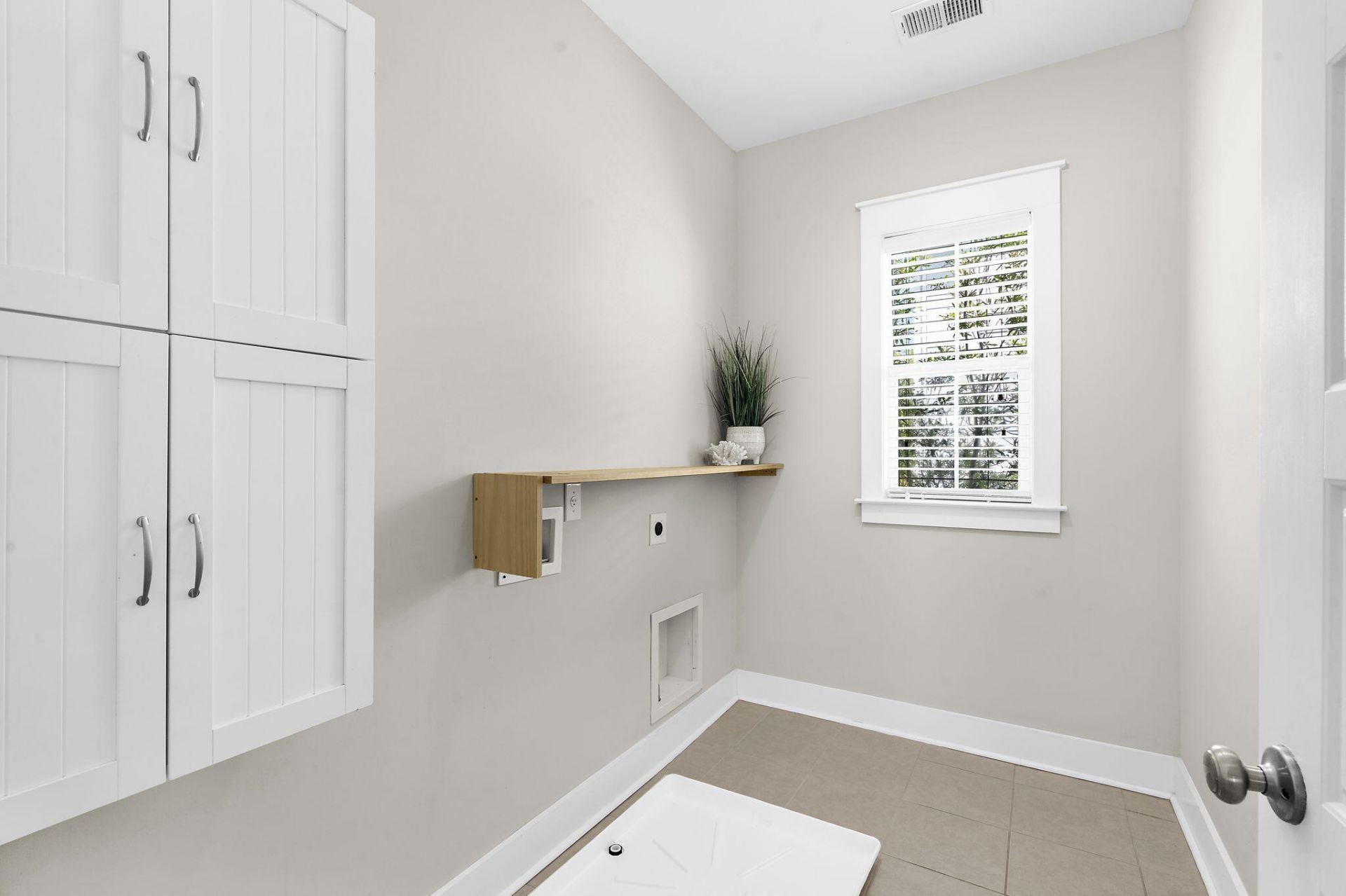 232 Summers Drive Photo 26