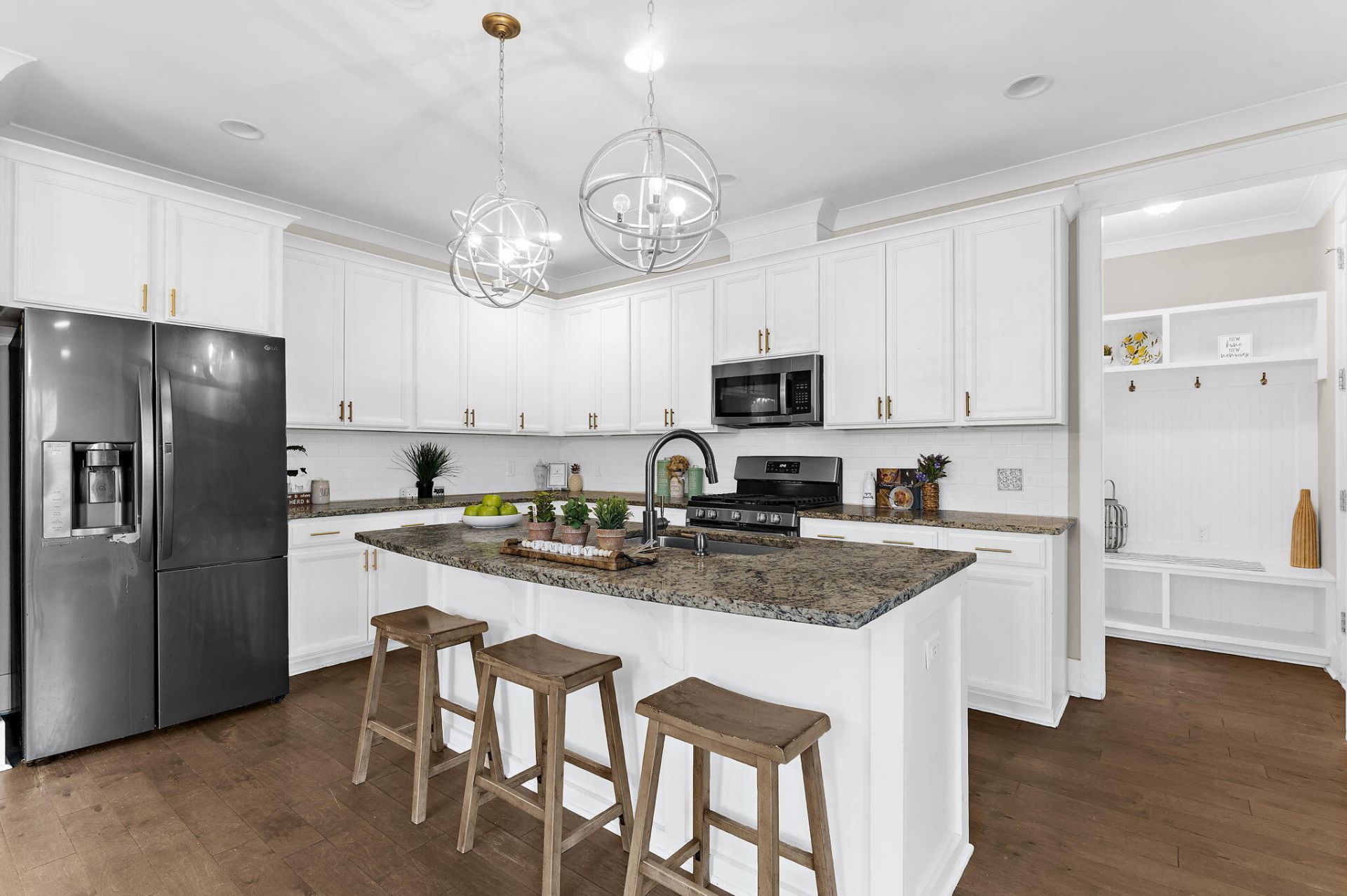 232 Summers Drive Photo 9