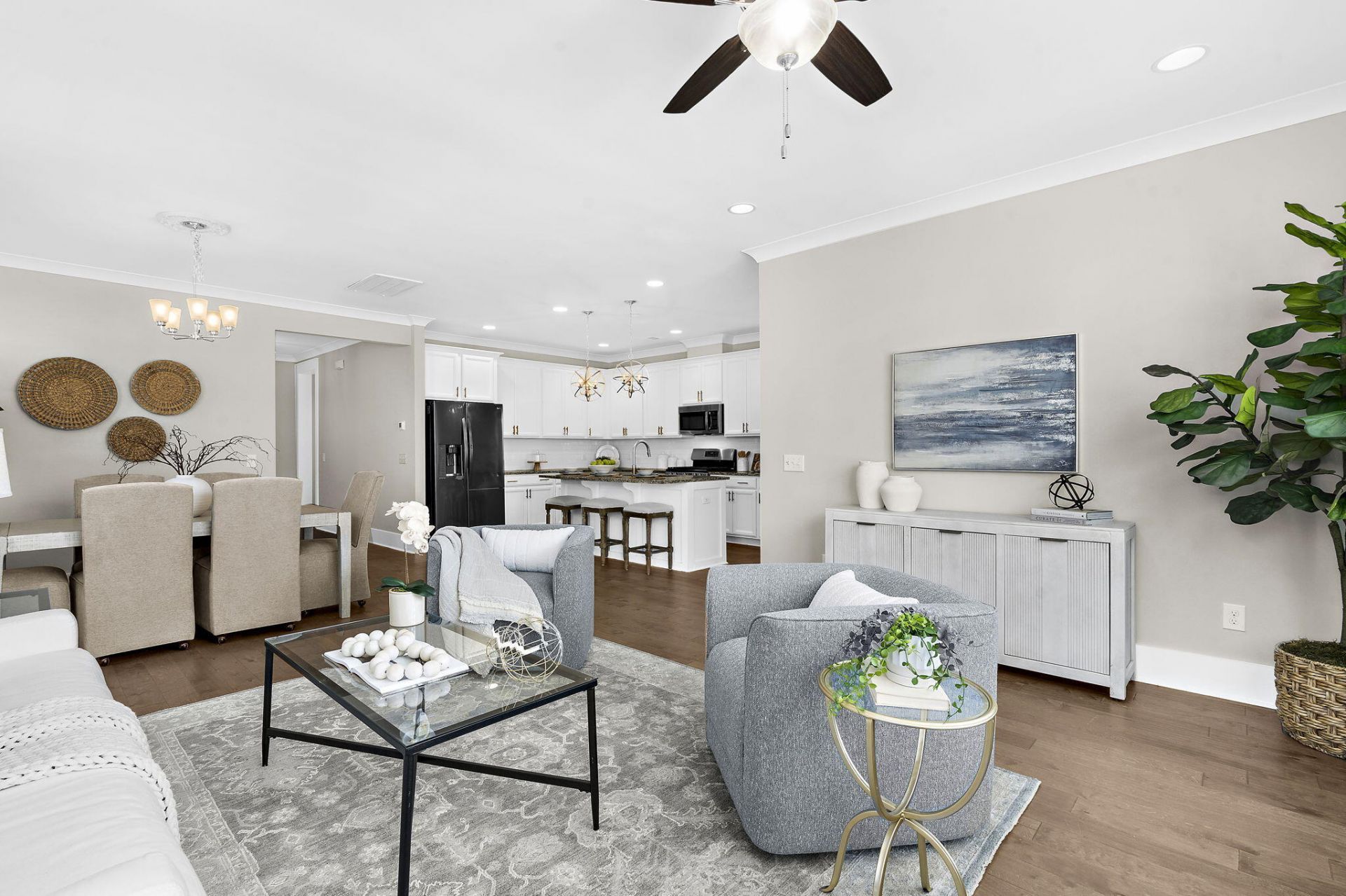 232 Summers Drive Photo 9