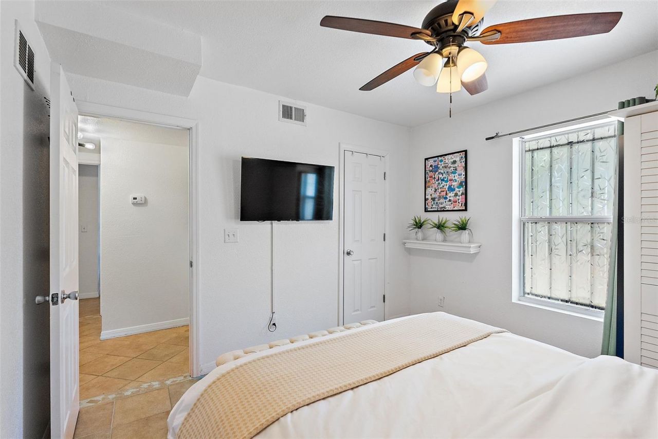 2810 2nd Avenue S, Unit B, Saint Petersburg, FL 33712 Photo