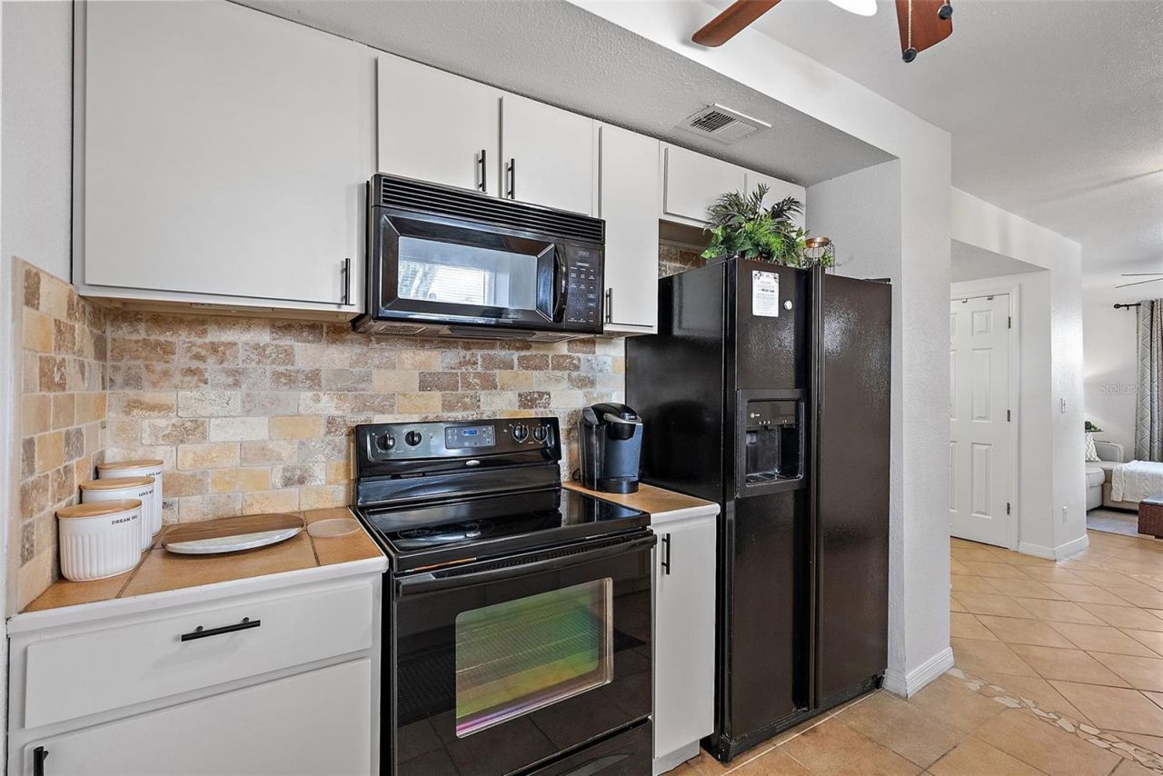 2810 2nd Avenue S, Unit B, Saint Petersburg, FL 33712 Photo