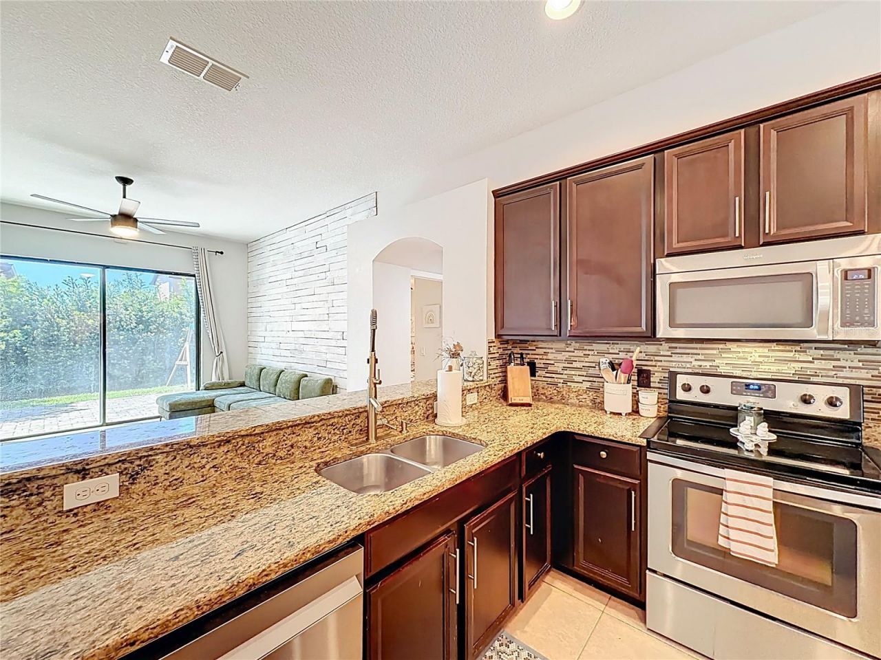 915 Arbor Pointe Avenue, Minneola, FL 34715 Photo