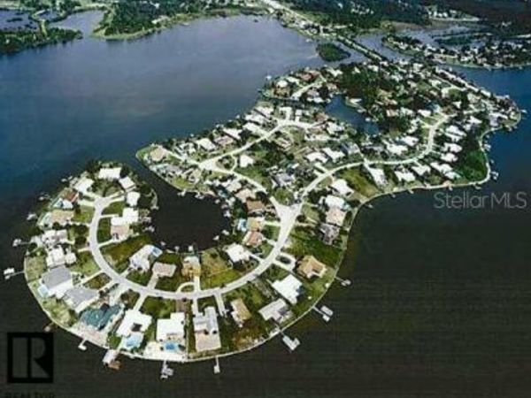 125 CARLYLE DRIVE, PALM HARBOR, FL 34683