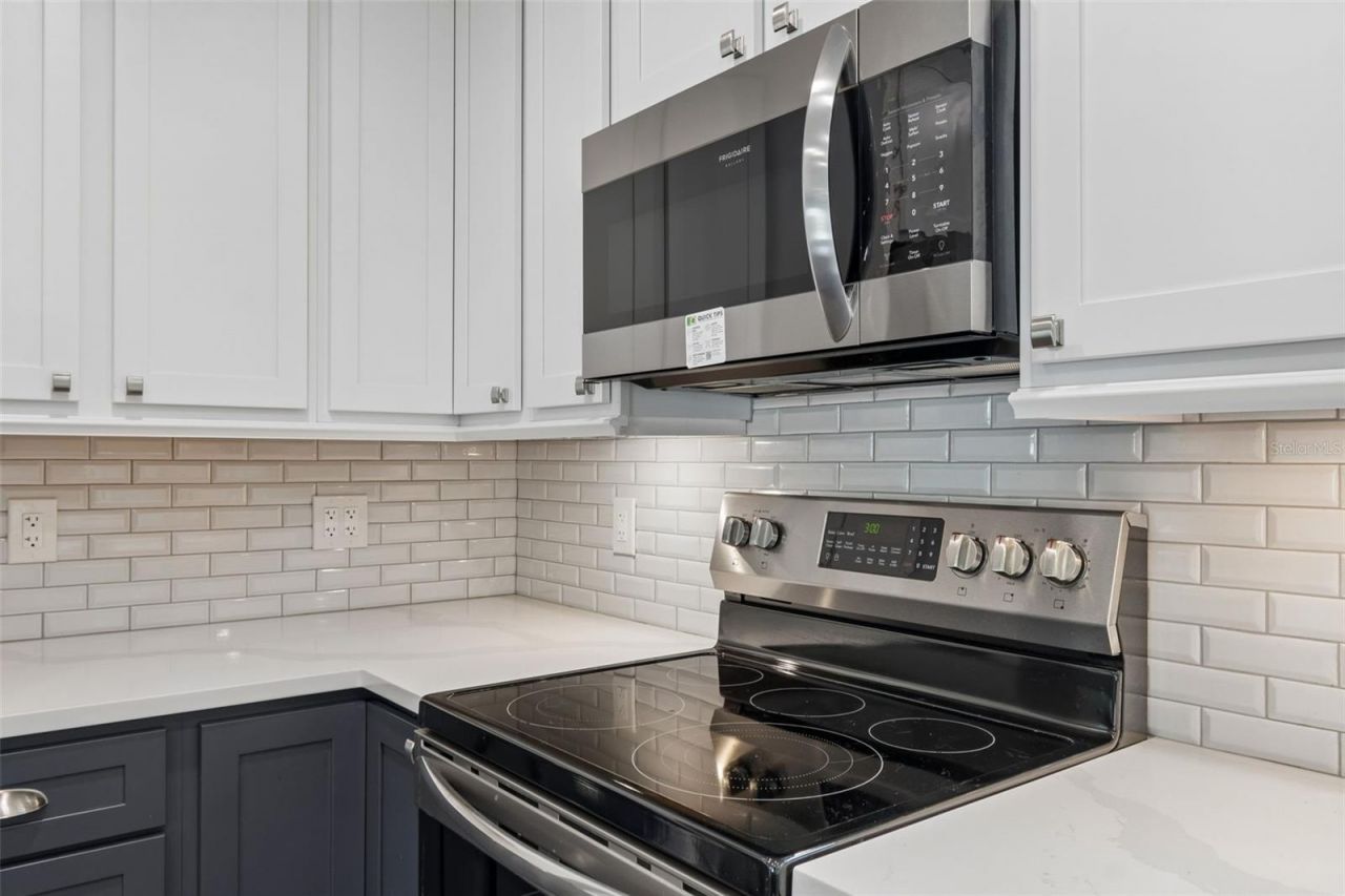 13548 Bellewood Avenue, Seminole, FL 33776 Photo