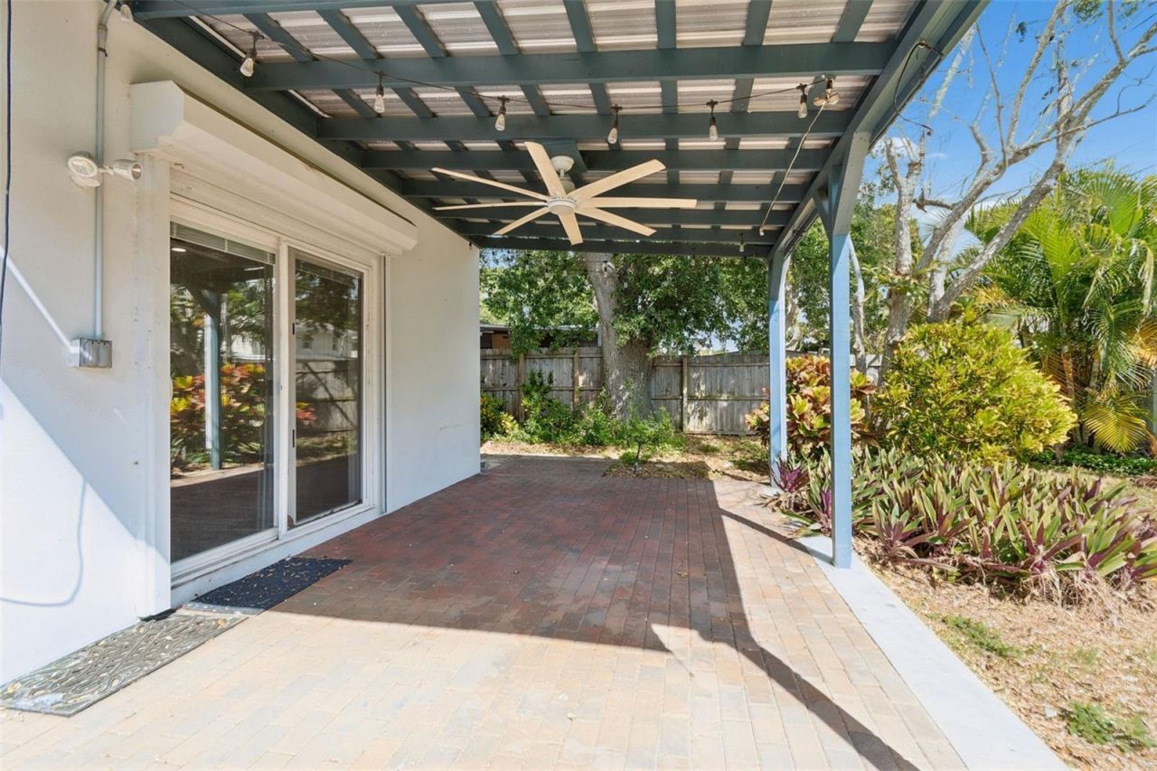 13548 Bellewood Avenue, Seminole, FL 33776 Photo