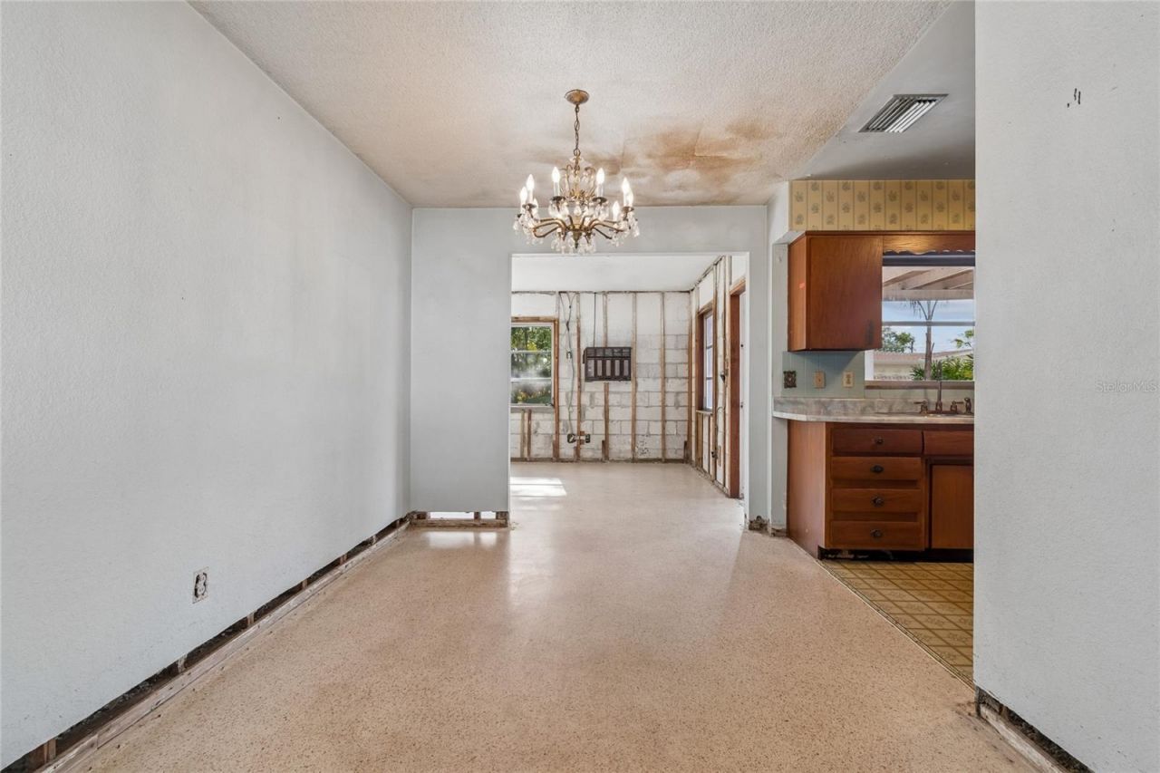 4703 S Renellie Drive, Tampa, FL 33611 Photo