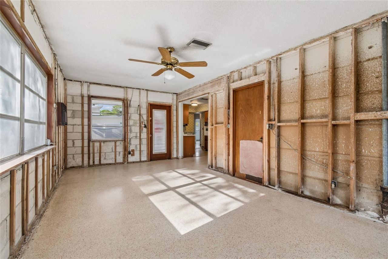 4703 S Renellie Drive, Tampa, FL 33611 Photo