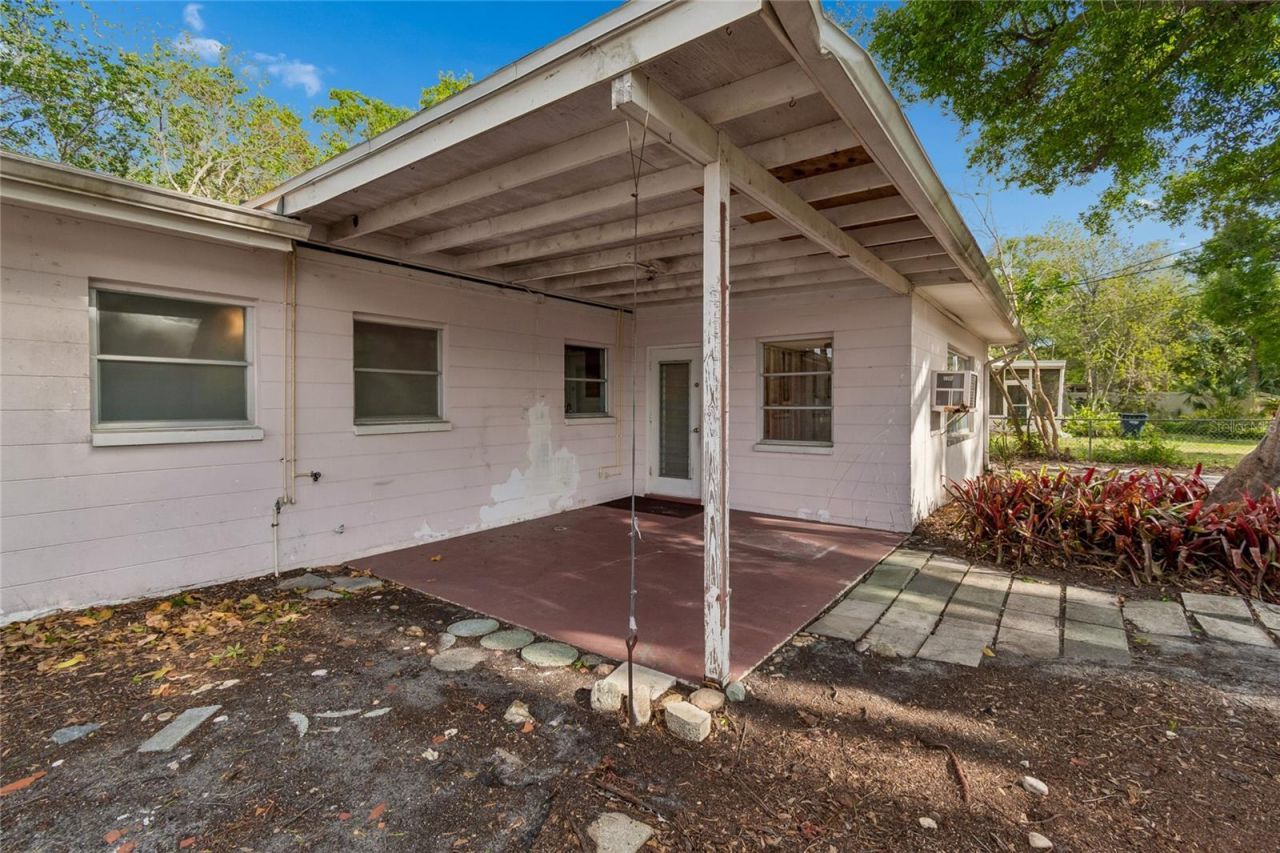 4703 S Renellie Drive, Tampa, FL 33611 Photo