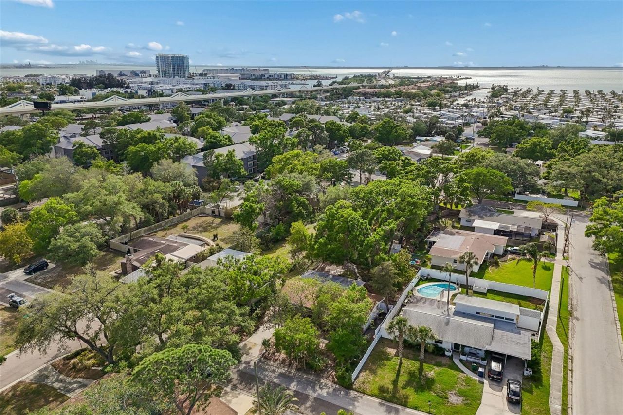 4703 S Renellie Drive, Tampa, FL 33611 Photo