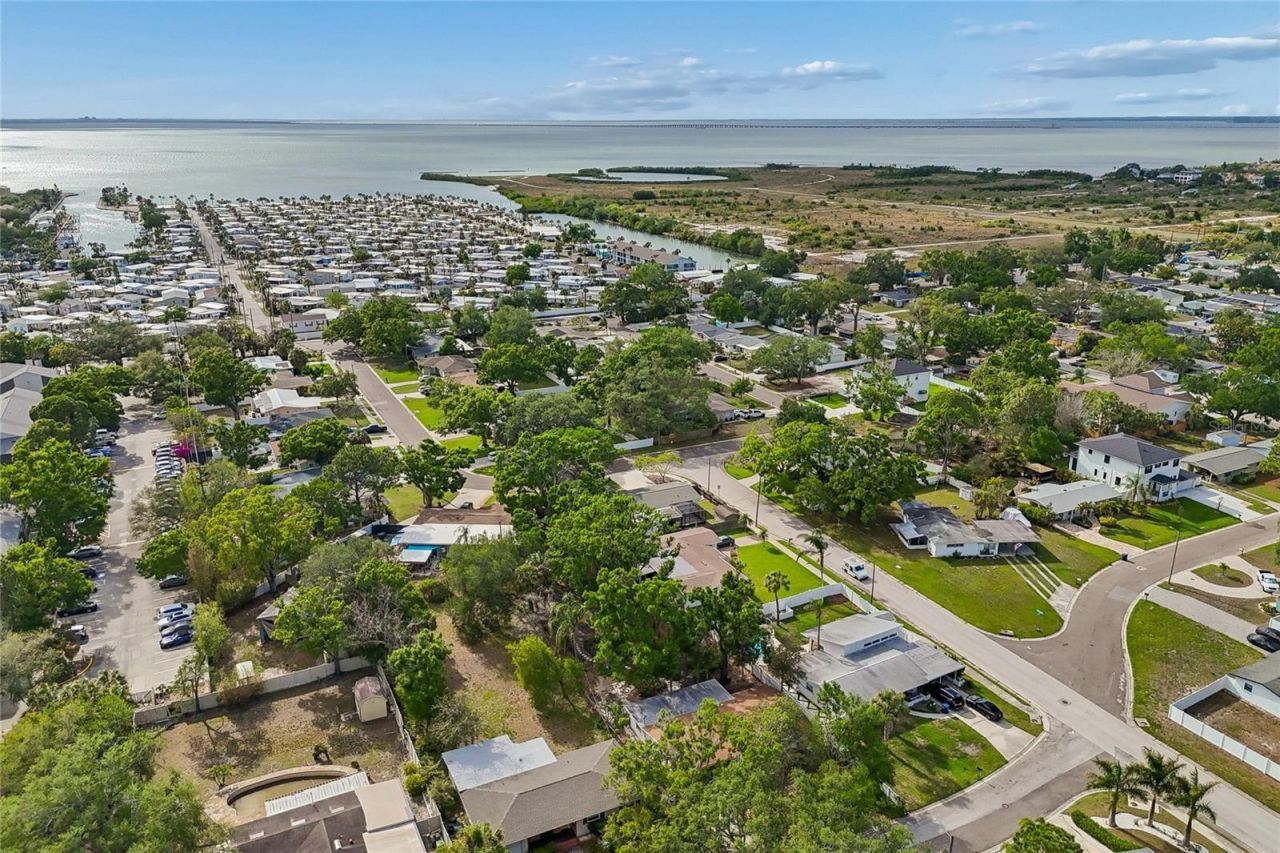 4703 S Renellie Drive, Tampa, FL 33611 Photo