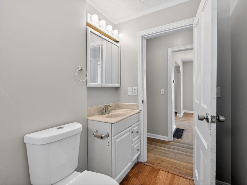 529 Larcomb Avenue, Columbus, OH 43223 Photo 24