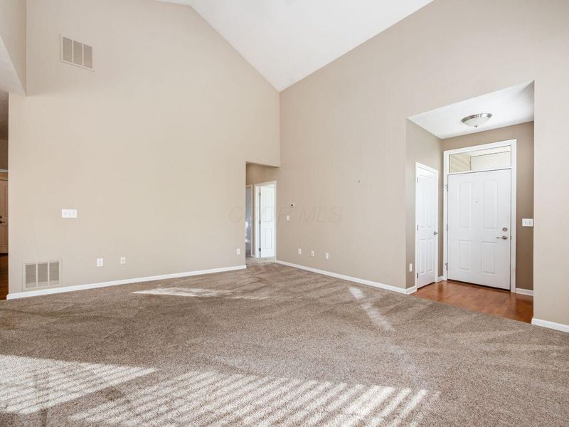 4737 Clubpark Drive, Unit 8, Hilliard, OH 43026 Photo 10