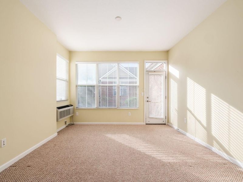 4737 Clubpark Drive, Unit 8, Hilliard, OH 43026 Photo 15