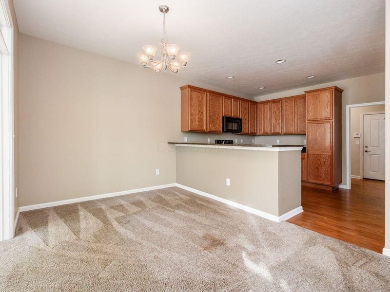 4737 Clubpark Drive, Unit 8, Hilliard, OH 43026 Photo 15