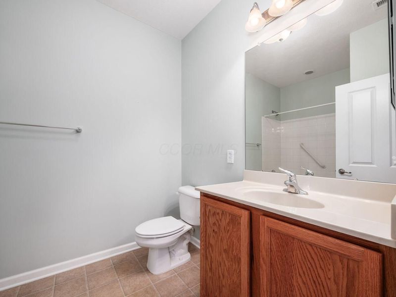 4737 Clubpark Drive, Unit 8, Hilliard, OH 43026 Photo 32