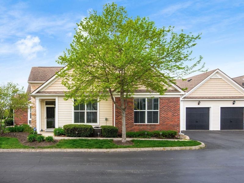 4737 Clubpark Drive, Unit 8, Hilliard, OH 43026 Photo 5