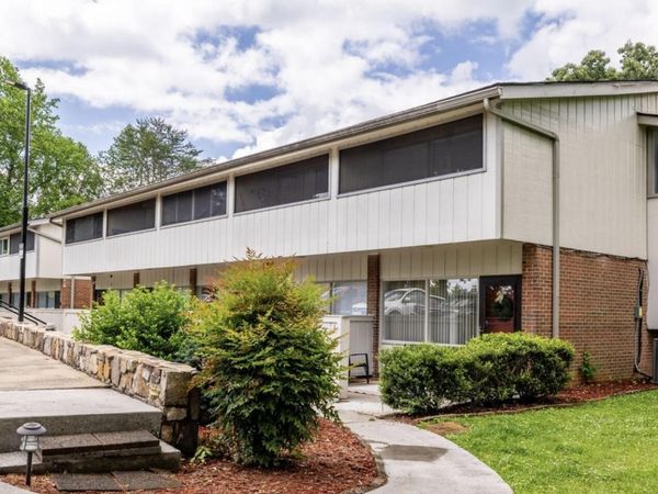 2806 Suncrest Rd, Unit 6, Sevierville, TN 37863