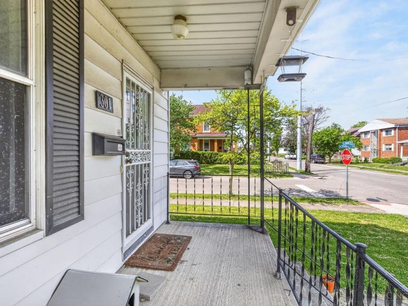 301 Central Avenue, Lockland, OH 45215 Photo 4