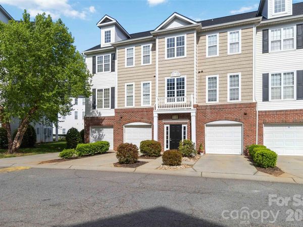 6432 Park Pond Drive , Charlotte, NC 28262