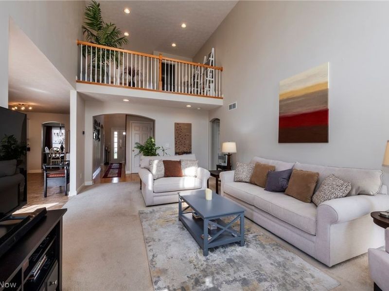 37049 Chaddwyck Lane, North Ridgeville, OH 44039 Photo 11