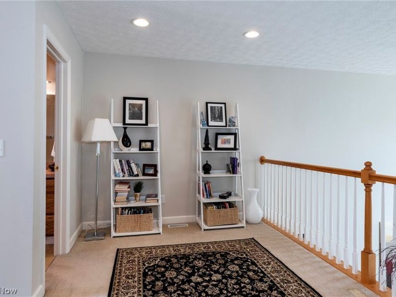 37049 Chaddwyck Lane, North Ridgeville, OH 44039 Photo 22