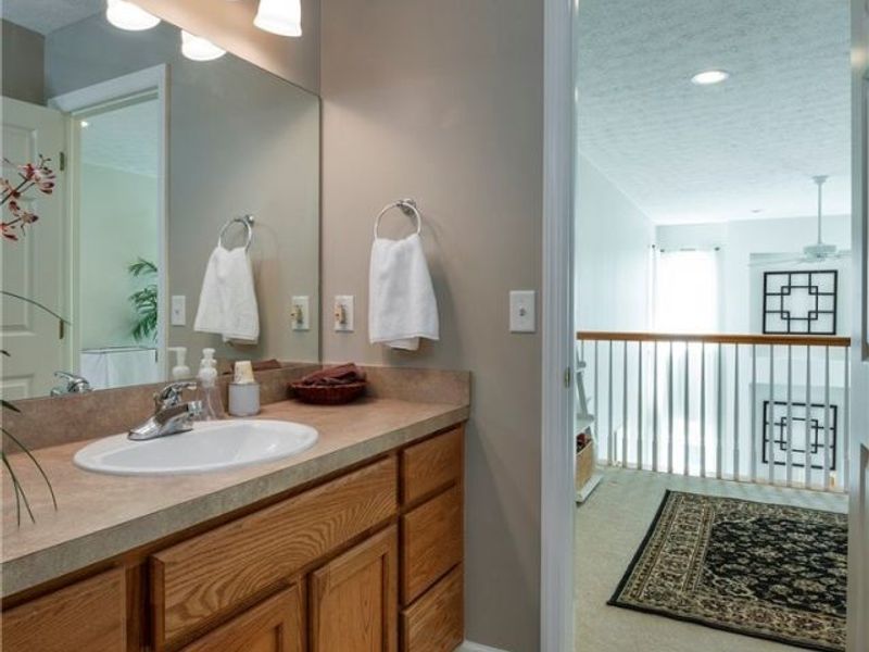 37049 Chaddwyck Lane, North Ridgeville, OH 44039 Photo 27