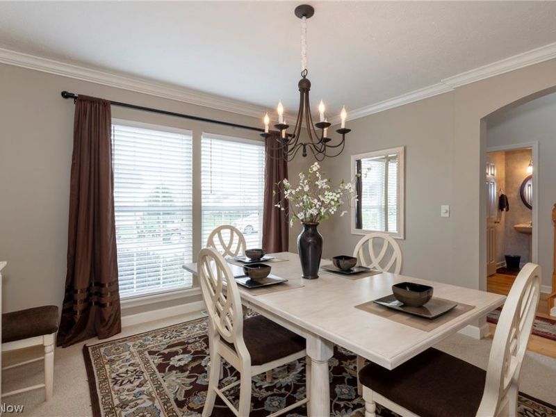 37049 Chaddwyck Lane, North Ridgeville, OH 44039 Photo 3