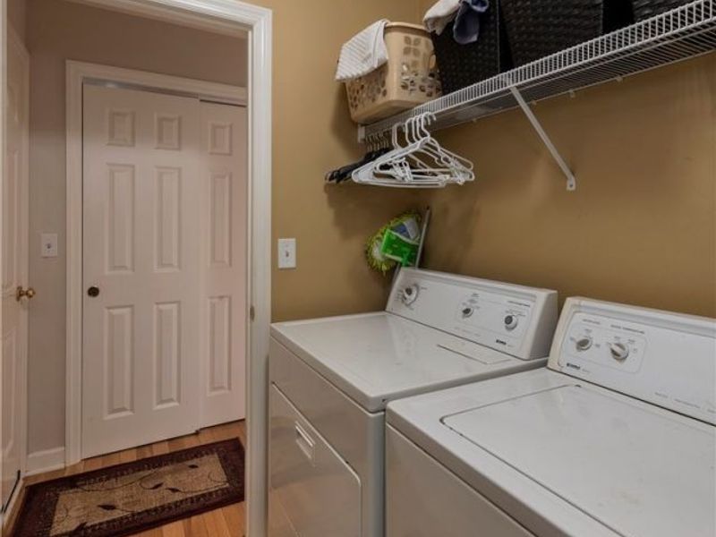 37049 Chaddwyck Lane, North Ridgeville, OH 44039 Photo 35