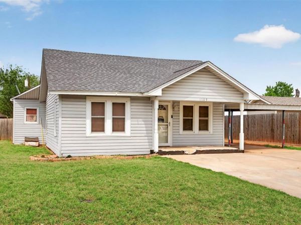1109 W A Avenue, Elk City, OK 73644