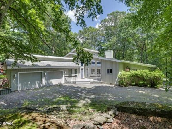 108 Heron Bay, Lords Valley, PA 18428
