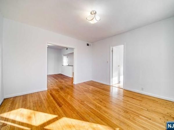 112 Sunset Avenue 2, NORTH ARLINGTON, NJ 07031