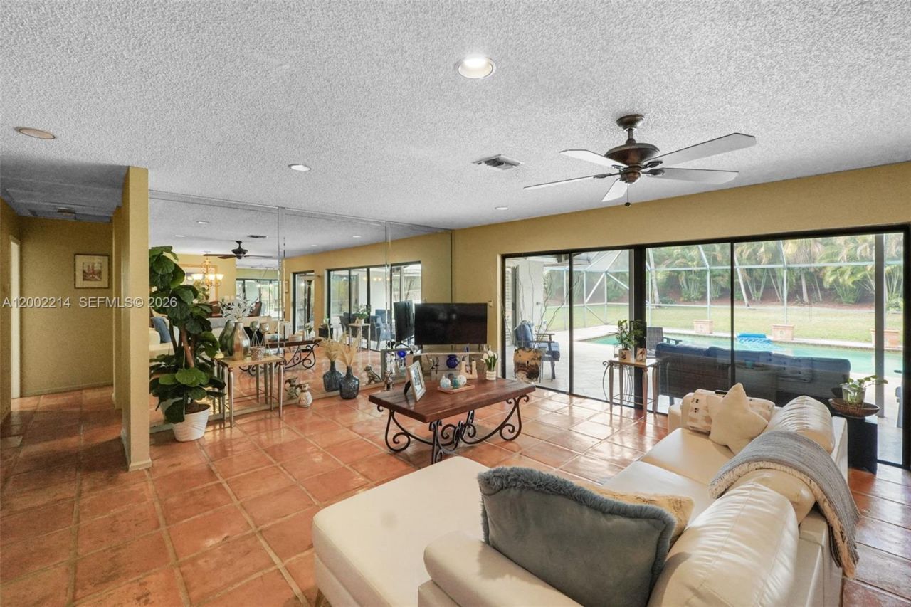 6975 Bianchini Circle, Boca Raton, FL 33433 Photo
