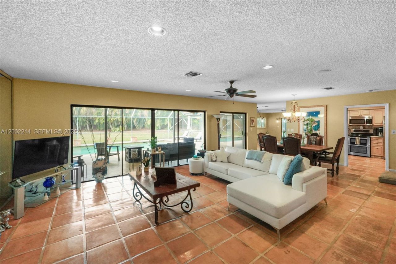 6975 Bianchini Circle, Boca Raton, FL 33433 Photo