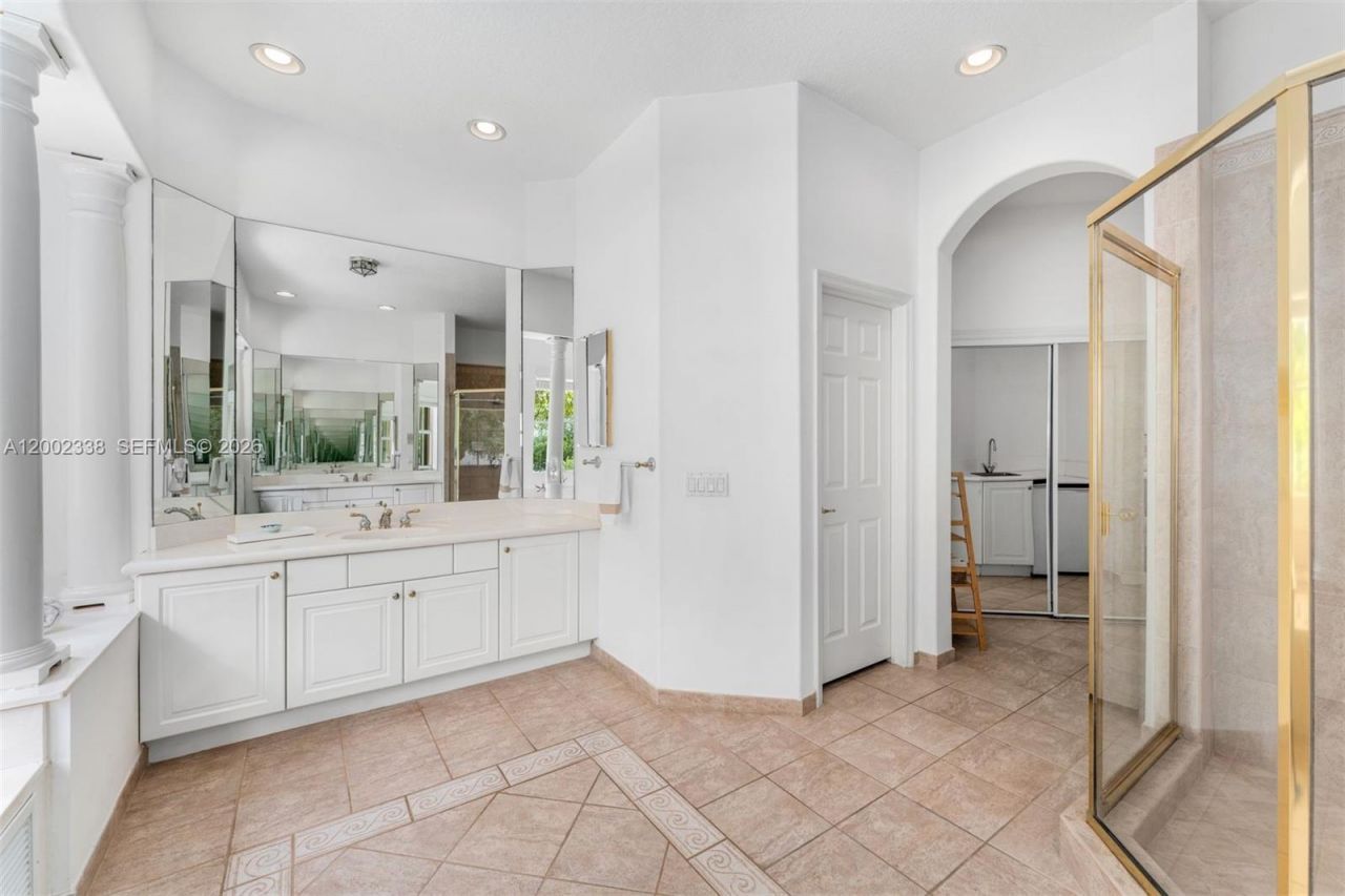 6914 NW 113th Pl, Doral, FL 33178 Photo