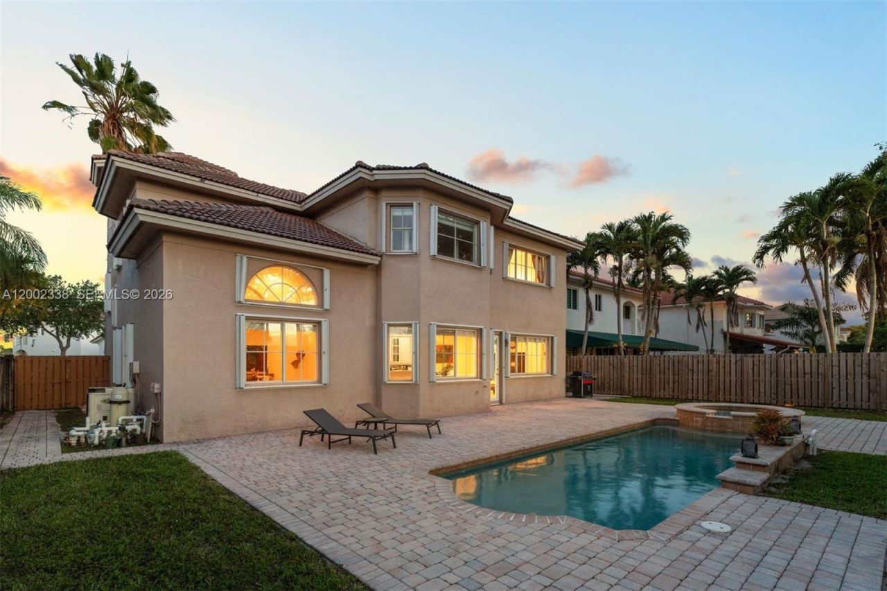 6914 NW 113th Pl, Doral, FL 33178 Photo