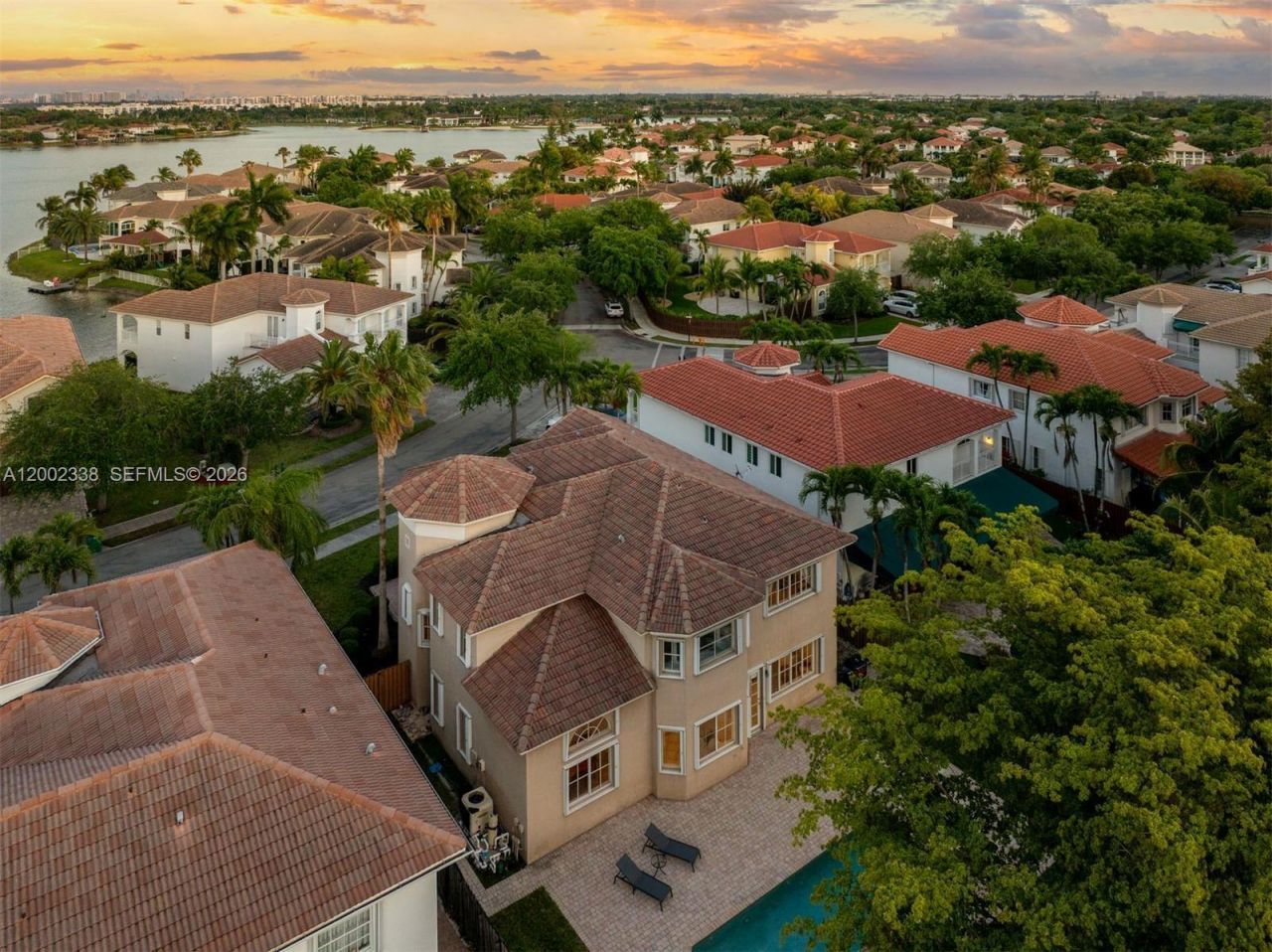 6914 NW 113th Pl, Doral, FL 33178 Photo