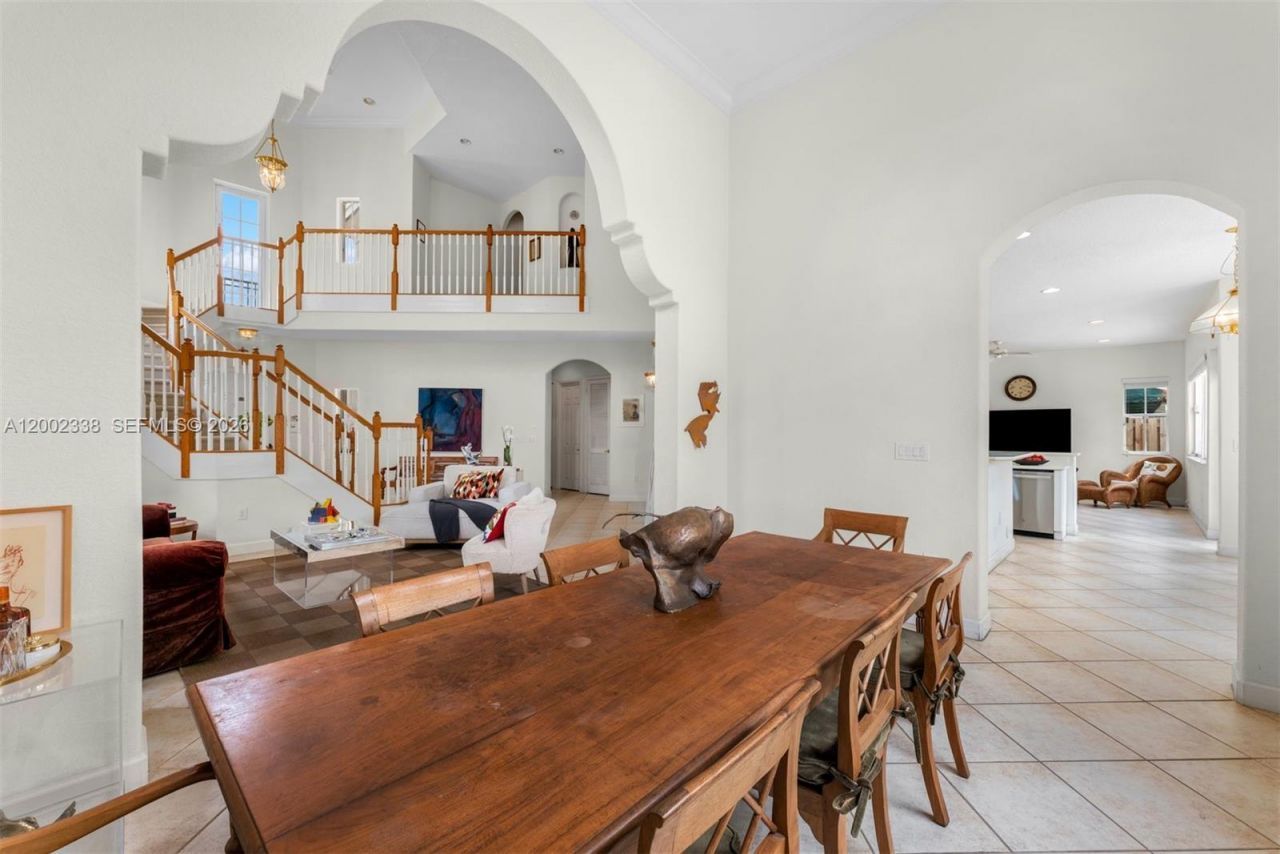 6914 NW 113th Pl, Doral, FL 33178 Photo