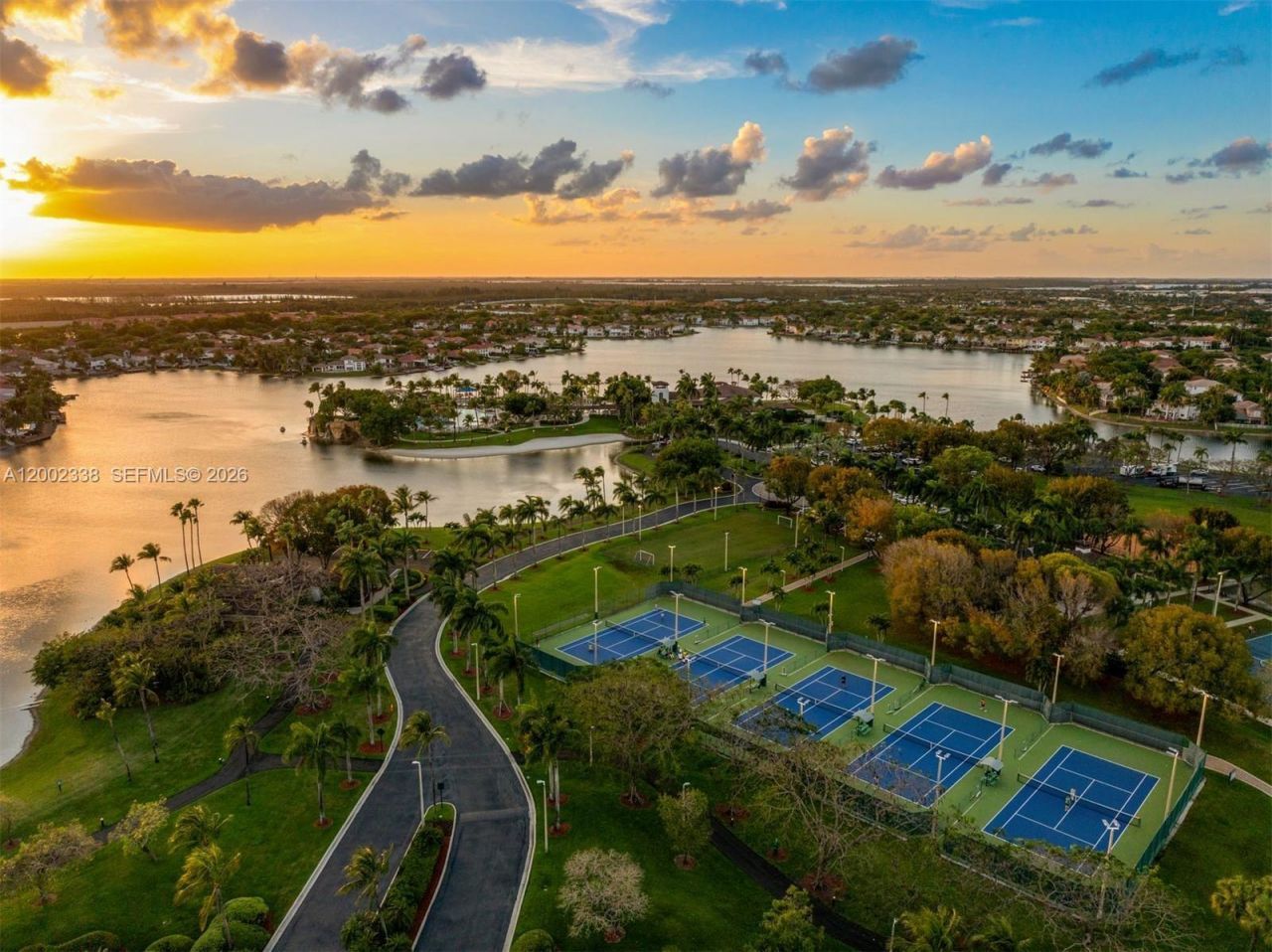 6914 NW 113th Pl, Doral, FL 33178 Photo