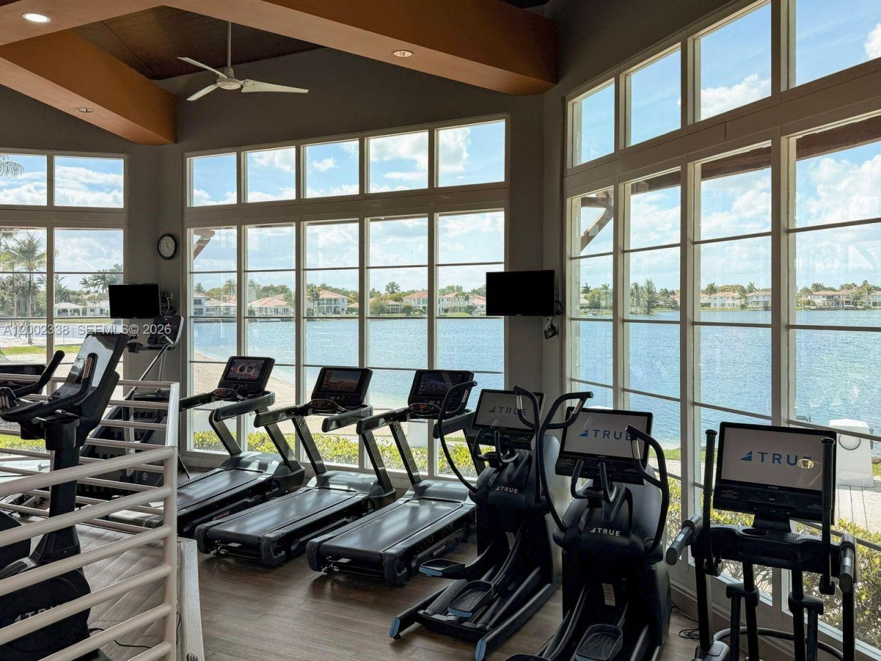 6914 NW 113th Pl, Doral, FL 33178 Photo