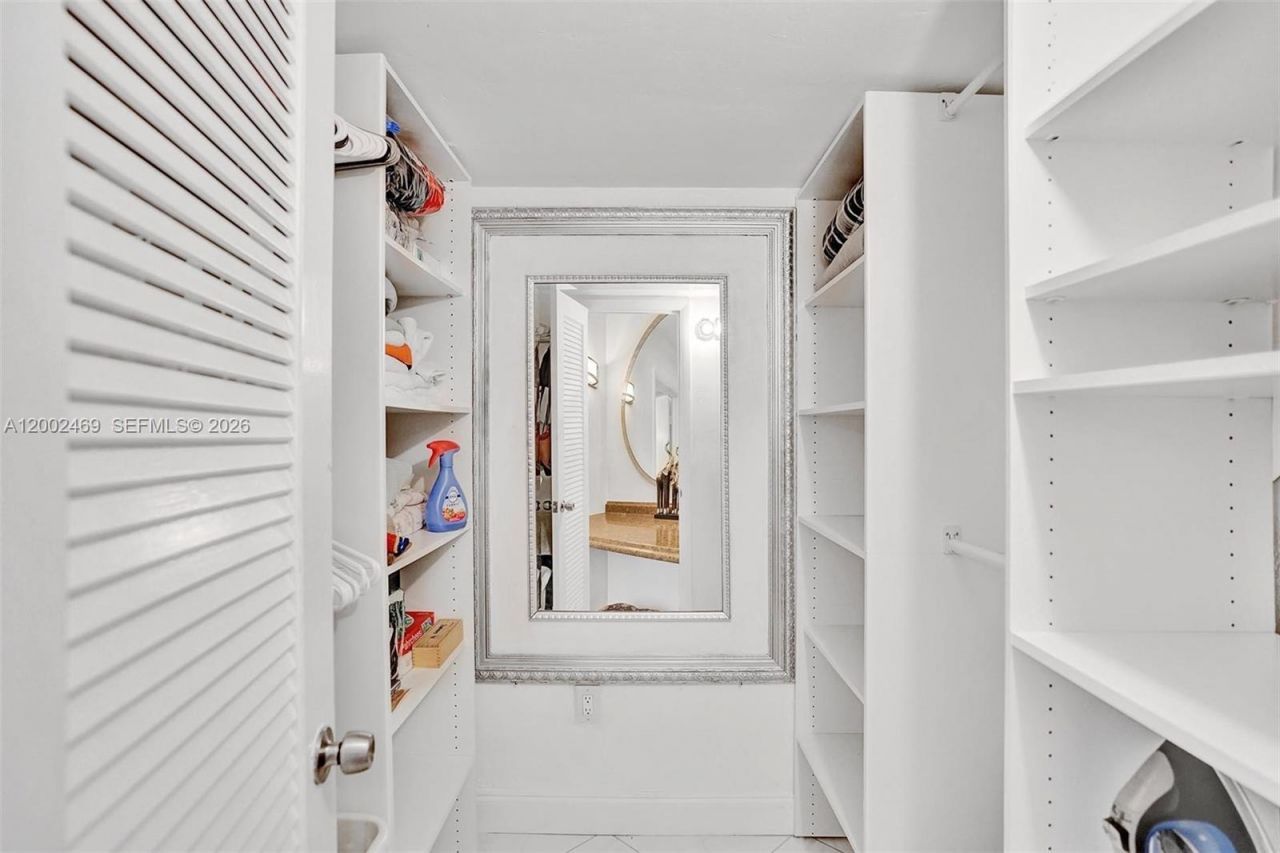 2999 Point East Dr, Unit C511, Aventura, FL 33160 Photo