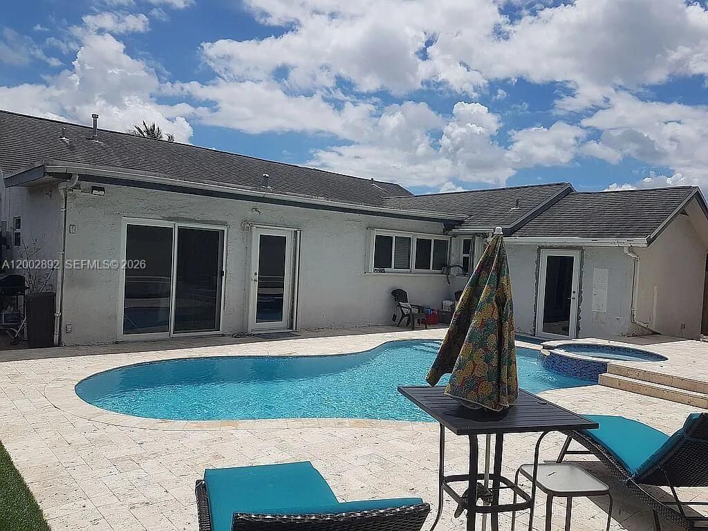 12011 NW 33rd St, Sunrise, FL 33323 Photo